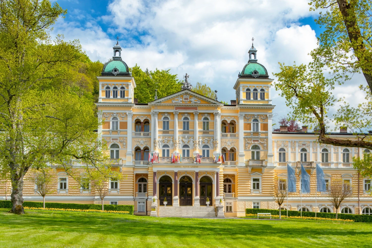 Historická autenticita i moderní přístup. Lázně králů a elity slaví 130 let