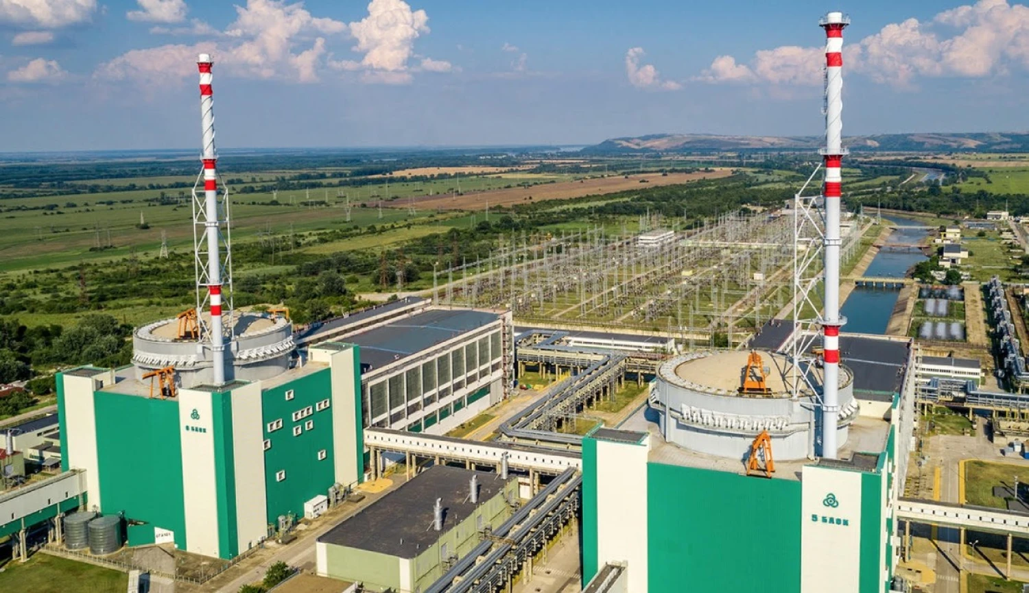 Je na Dunaji, ale běží dál. Jak bulharská jaderná elektrárna odolává suchu