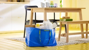 IKEA zlevňuje stovky výrobků. Ceny klesnou v&nbsp;průměru o&nbsp;více než pětinu