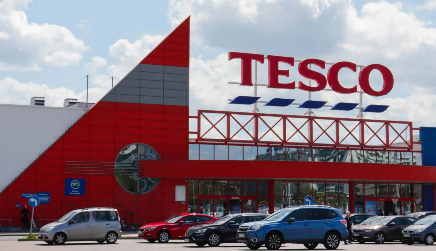 Tesco na odchodu? Potenciálních kupců je málo, ve hře je realitní poklad za miliardy