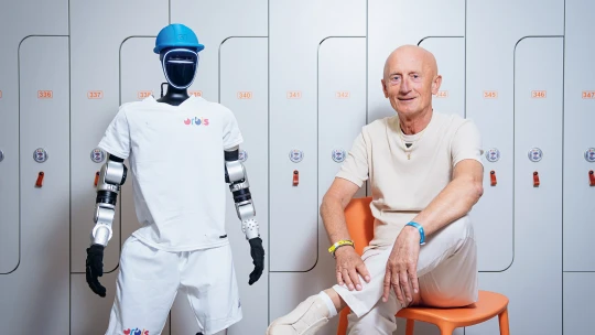 Duše pro robota. Miliardář Ivo Valenta líčí svou vizi pro moderní stroje