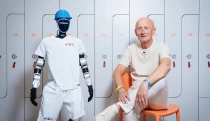 Duše pro robota. Miliardář Ivo Valenta líčí svou vizi pro moderní stroje