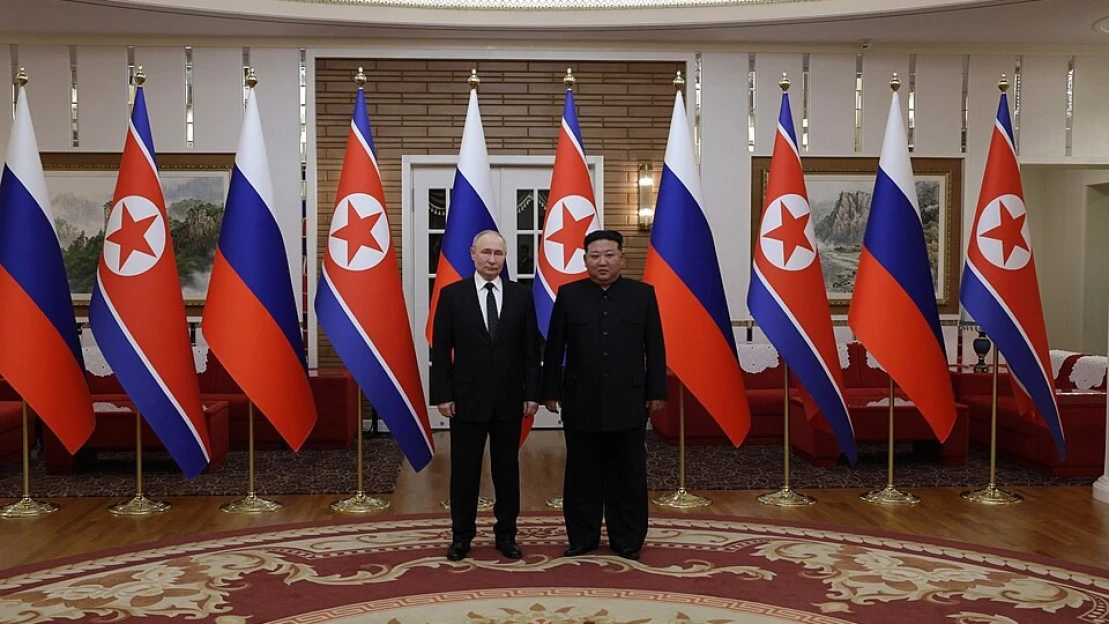 Týden na Ukrajině: Kim Čong-un utužuje vztahy s&nbsp;Putinem, Kyjev hlásí územní zisky