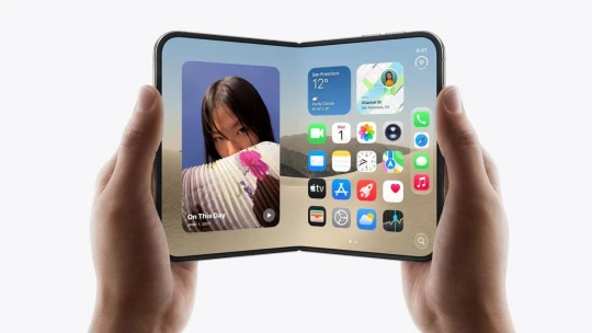 Apple představil první skládací iPhone. V USA bude Duo stát dva tisíce dolarů