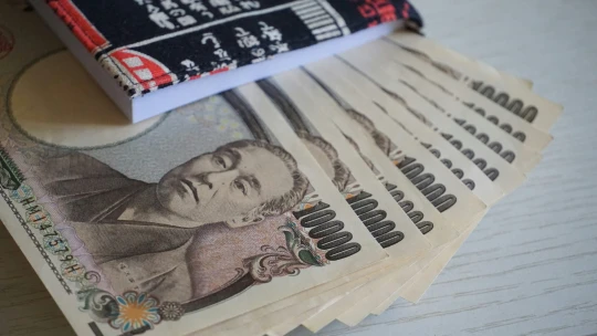 Japonské dluhopisy lákají investory domů. Výnos desetiletých bondů překonal tři procenta
