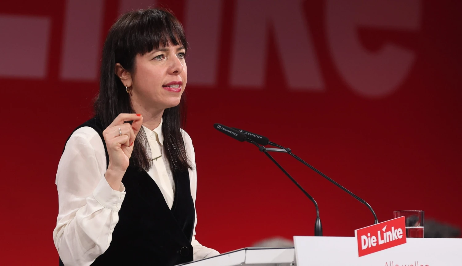 Výsledky voleb šokují i kancléře. Berlín má vést žena, která chce vyvlastnit byty