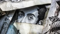 Prodání tryskáče i manipulace Googlu. Jak se nejbohatší schovávají před veřejností?
