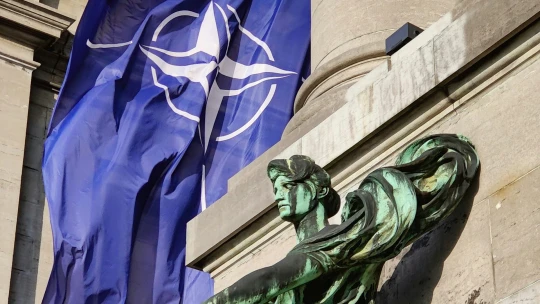 Aliance je připravena rychle přejít do válečného stavu, řekl generál NATO