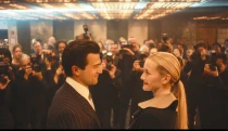 Co by dnes nosila Carolyn Bessette? Odpovídá autor kostýmů seriálu Love Story