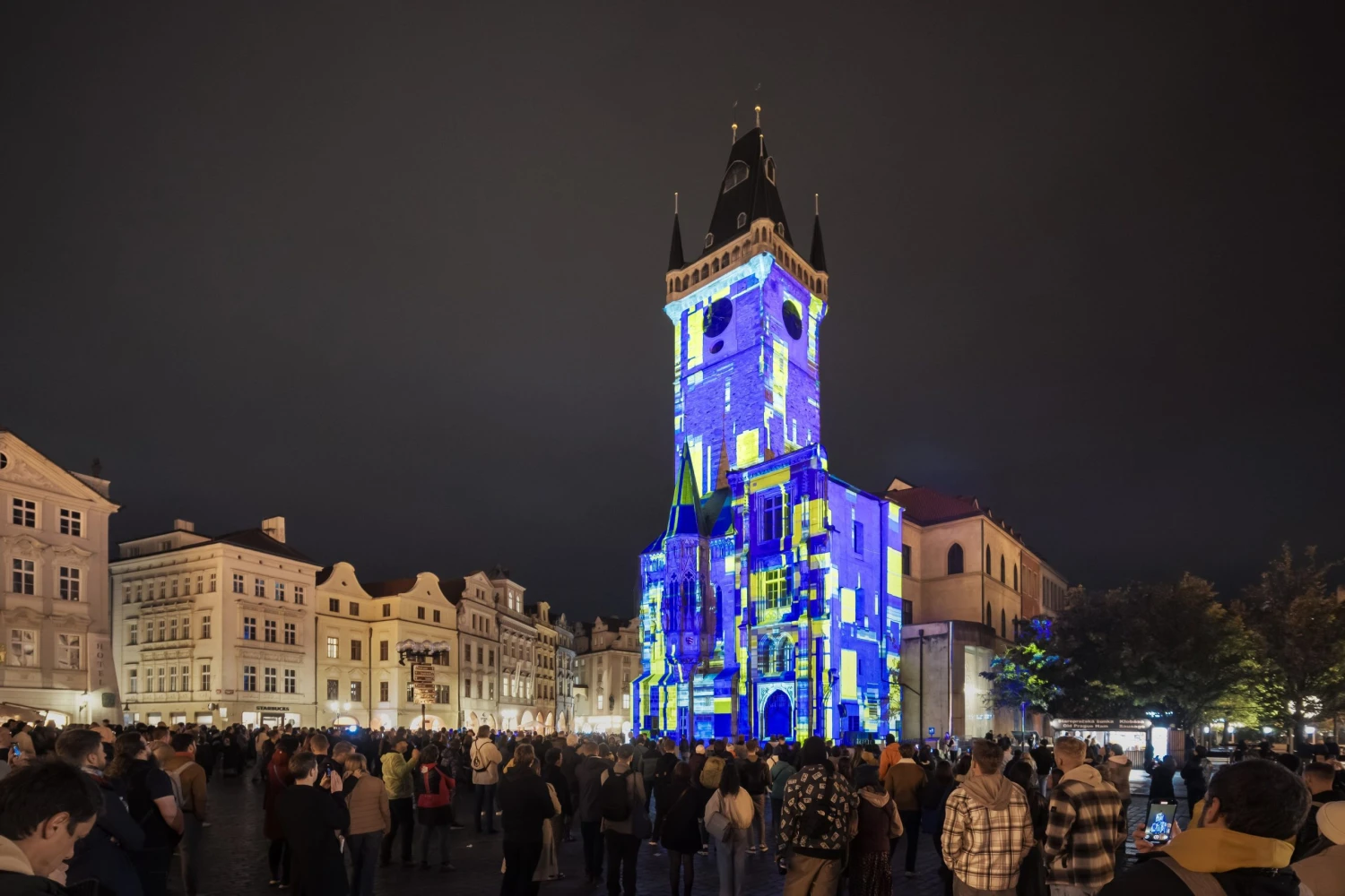 Inspirace Havlem a&nbsp;hvězdy světelného designu. Další Signal Festival se představuje