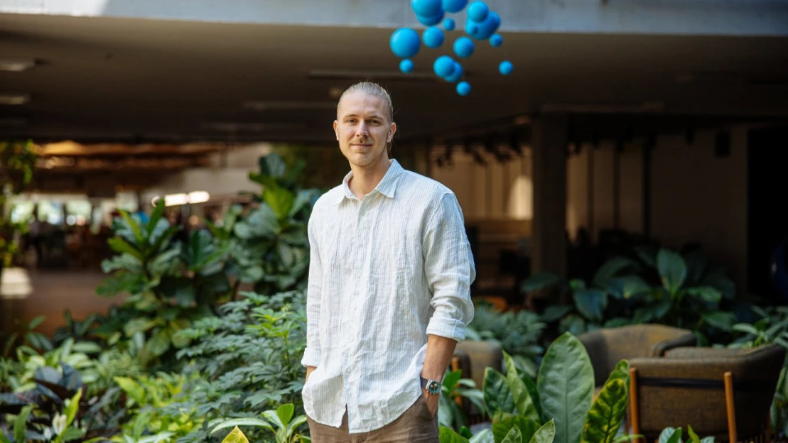 Český AI výrobce audioknih Elredo získal od investorů přes dvacet milionů korun a&nbsp;míří do USA 