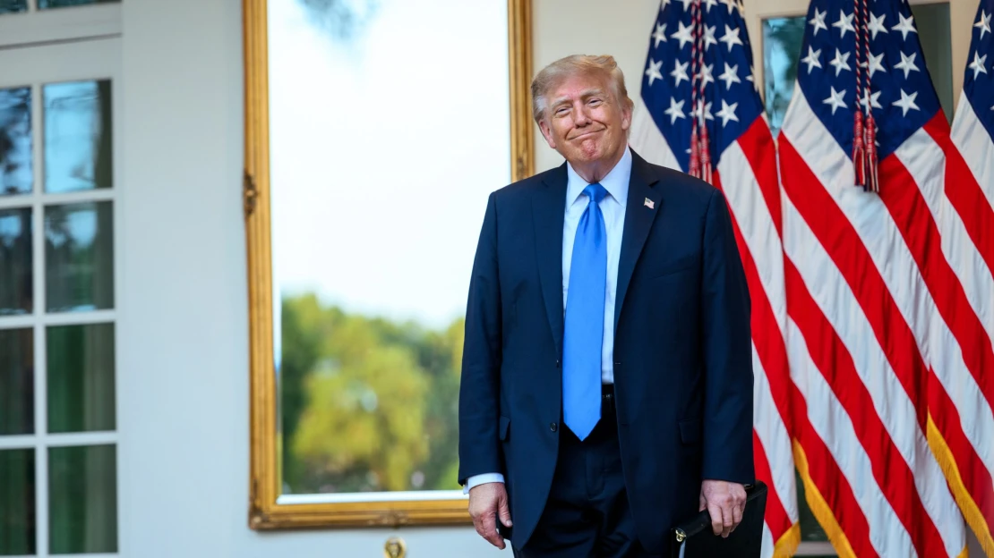 Všichni mě s&nbsp;tím otravovali. Trump zrušil desetiprocentní clo na irskou whiskey