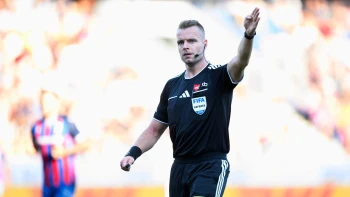 XTB na dresech rozhodčích. Proč investiční gigant vsadil na český fotbal?