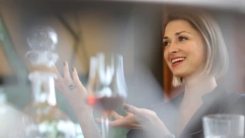 Od koňakového baru k pikniku pod duby. Luxus není o značce, říká Tereza Franc