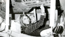 Svět se loučí s Margaret Hamilton. Dostala nás na Měsíc, otevřela cestu ke hvězdám