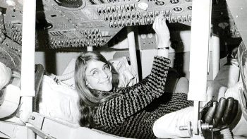 Svět se loučí s Margaret Hamilton. Dostala nás na Měsíc, otevřela cestu ke hvězdám