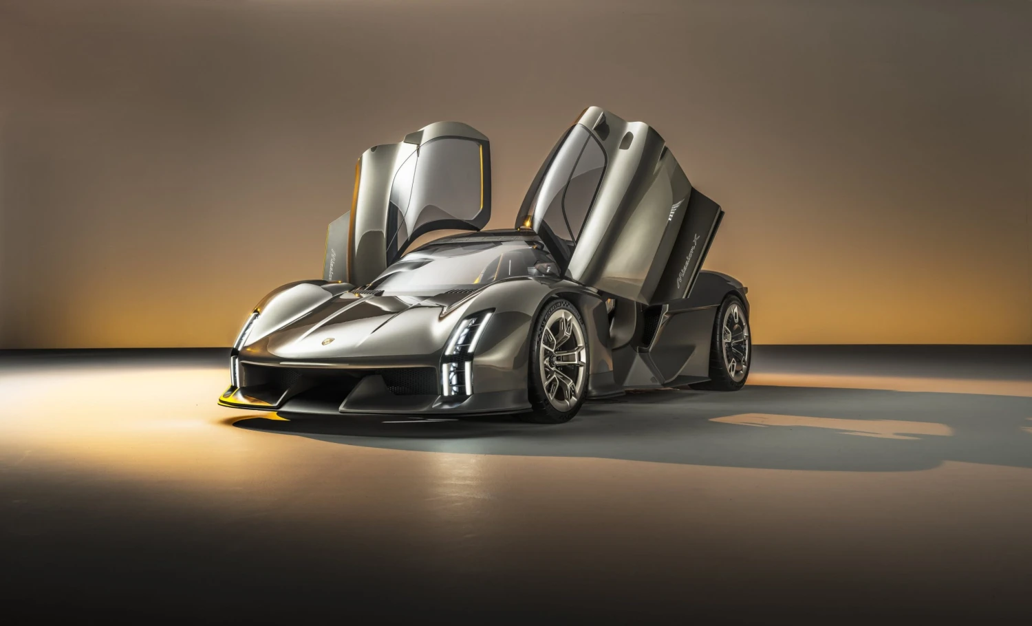 Plán Porsche, jak přežít. Bude exkluzivnější, dražší a bez třetiny zaměstnanců