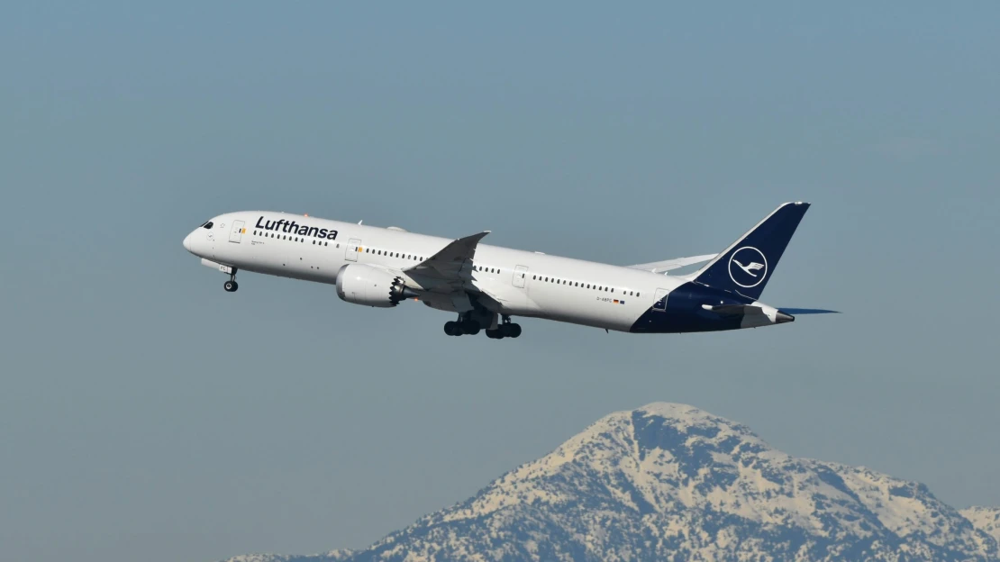Lufthansa získá téměř polovinu TAP Air Portugal. Za podíl zaplatí 1,2 miliardy eur