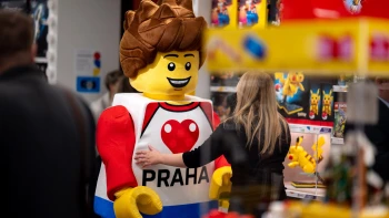 Orloj z kostiček a tiskárna na figurky. Lego otevírá nový obchod v&nbsp;centru Prahy