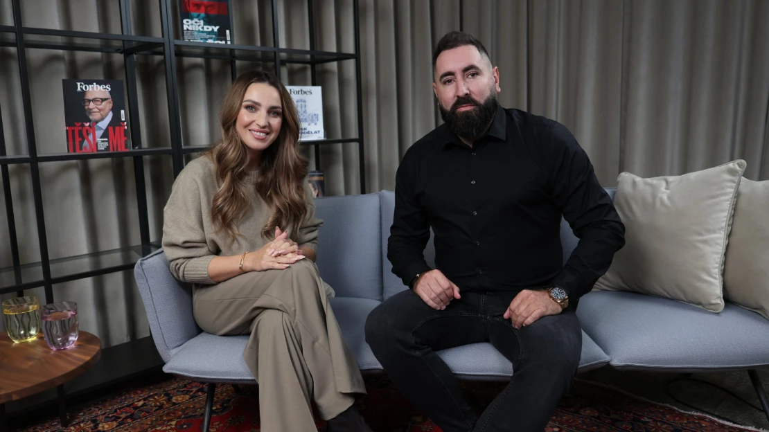 Našli díru na trhu. Manželé Vašíčkovi budují longevity brand pro Dubaj i&nbsp;USA