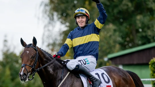 Velkou pardubickou ovládl zase irský kůň. Final Orders překazil vyrovnání Váňova rekordu