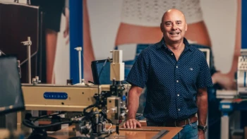 Z Boskovic do Hermès i NASA. Anita B drží při životě evropskou výrobu šicích strojů