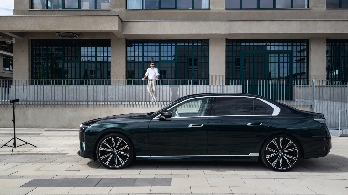Sedma posedmé. Tohle je BMW, které se může tvářit, že je Rolls-Royce