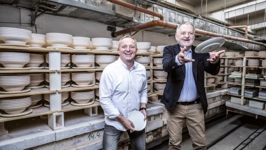 Kluci z&nbsp;porcelánu. Dva Češi, kteří tradičnímu průmyslu vrací zlatý prach